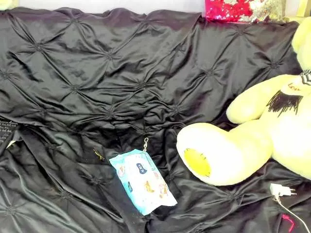 Live sex webcam photo for pink0811 #273400367