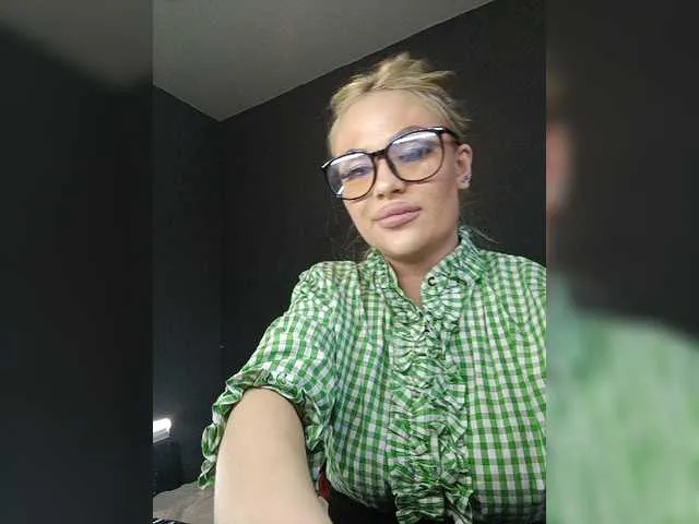Live sex webcam photo for pink0811 #277326152