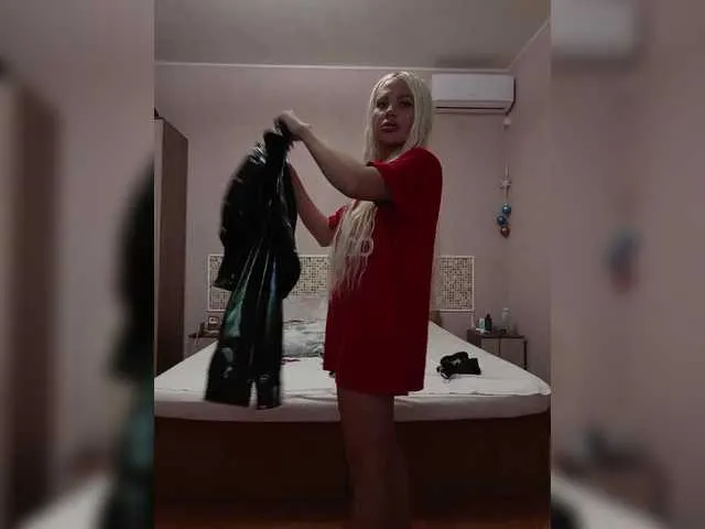Live sex webcam photo for pink0811 #289638081