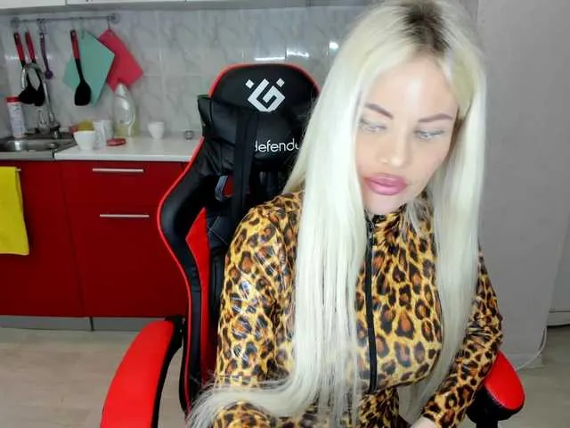 Live sex webcam photo for pink0811 #290579284