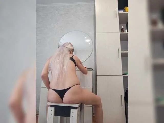 Live sex webcam photo for pink0811 #290737517