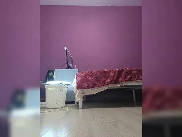 Live sex webcam photo for pink0811 #291368721