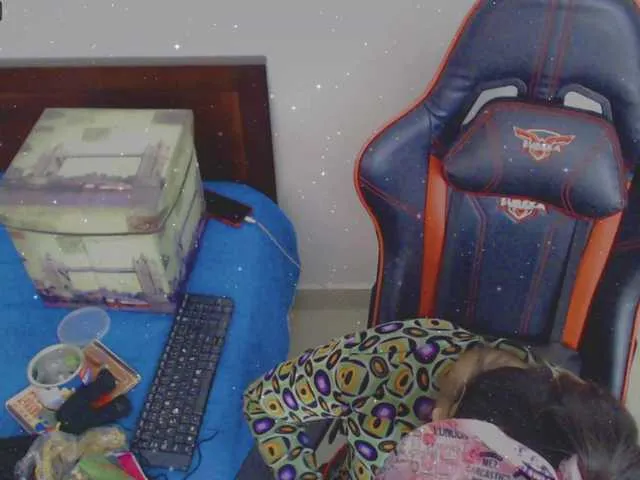 Live sex webcam photo for pink2019 #272772051