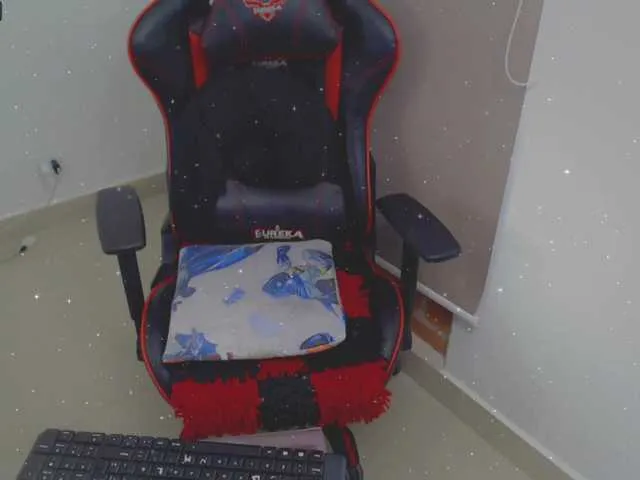 Live sex webcam photo for pink2019 #273463961