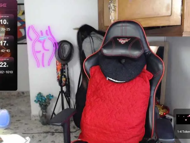 Live sex webcam photo for pink2019 #277283967