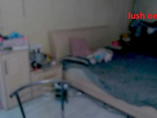 Live sex webcam photo for pinkiepie1997 #275572493