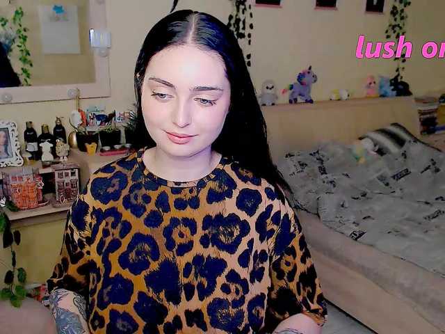 Live sex webcam photo for pinkiepie1997 #276638417