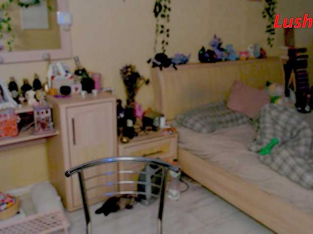 Live sex webcam photo for pinkiepie1997 #277238455