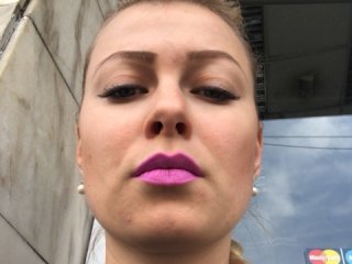 Live sex webcam photo for pinklipst #120841930