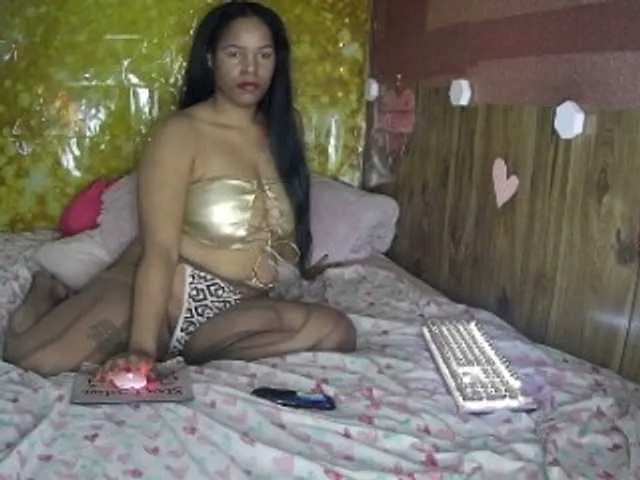 Live sex webcam photo for pinkrackz #273979404