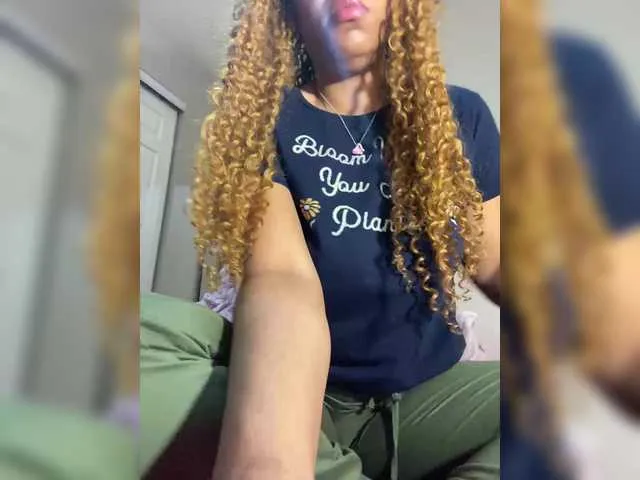 Live sex webcam photo for pinkrackz #290298635