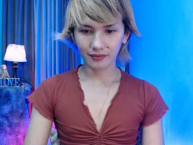 Live sex webcam photo for pipercumming #274741847