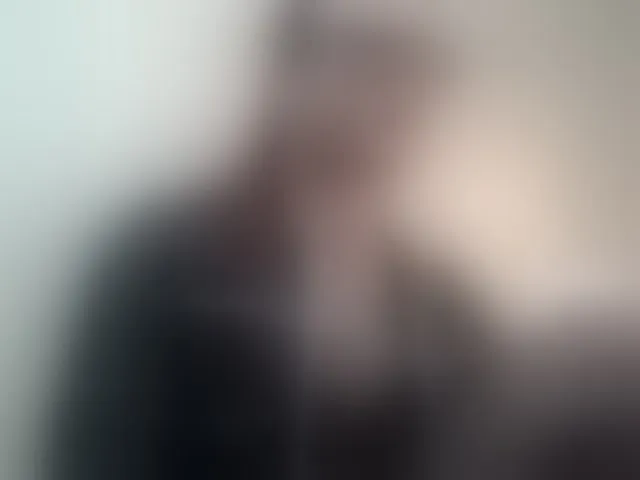 Live sex webcam photo for pipercumming #293897637