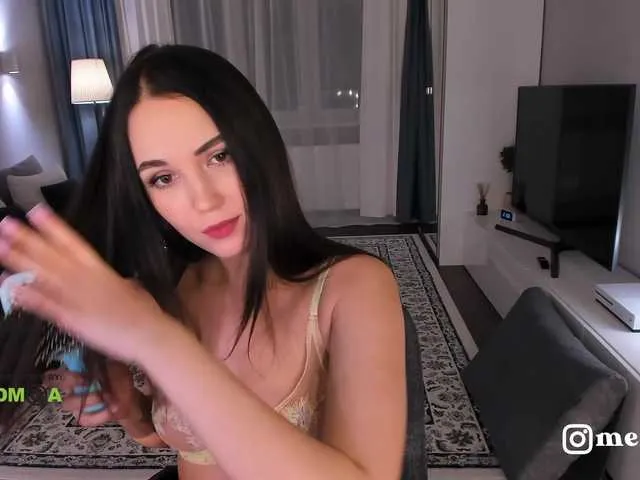 Live sex webcam photo for pippalee #272699852