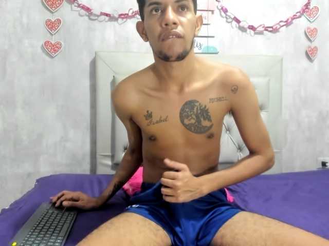 Live sex webcam photo for piter23blcak1 #277521012