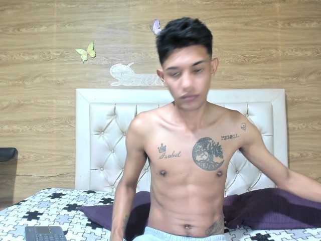 Live sex webcam photo for piter23blcak1 #278111017