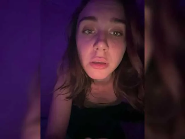 Live sex webcam photo for pizzahubb #291233888