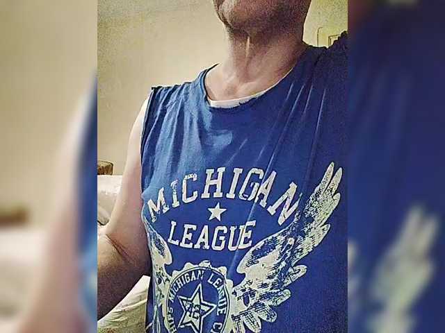 Live sex webcam photo for play-Bear #288647739