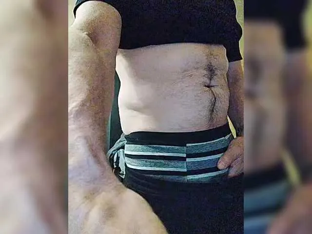 Live sex webcam photo for play-Bear #290557148