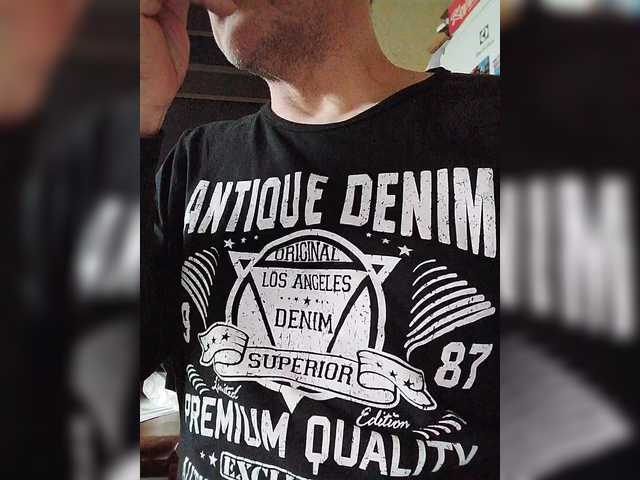 Live sex webcam photo for play-Bear #290949365