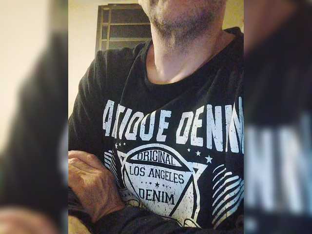 Live sex webcam photo for play-Bear #290954583