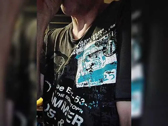 Live sex webcam photo for play-Bear #292256028