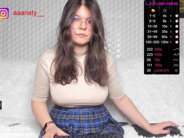 Live sex webcam photo for playboycr #272037219
