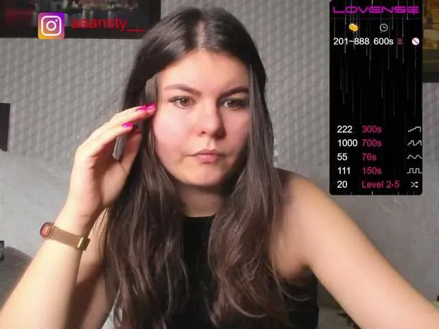 Live sex webcam photo for playboycr #272300560
