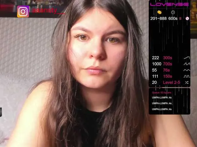Live sex webcam photo for playboycr #272406409