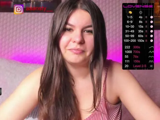 Live sex webcam photo for playboycr #272525330