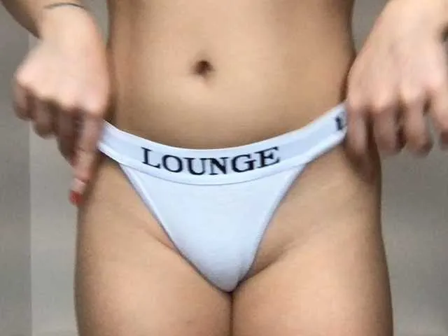 Live sex webcam photo for playbunnyxo #271892946