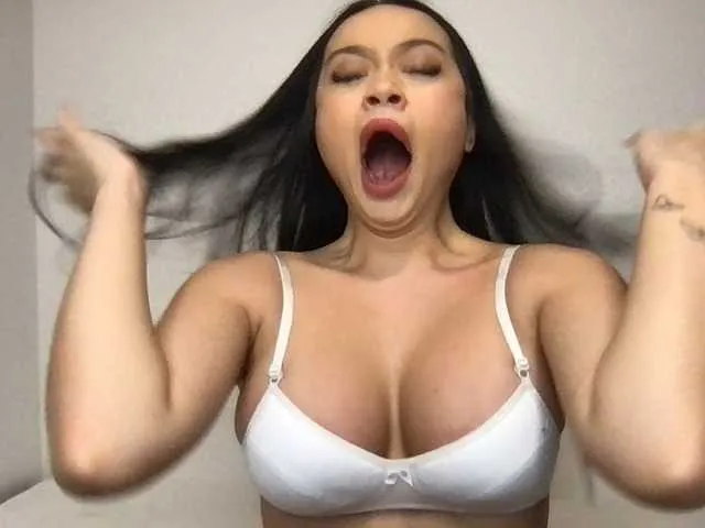 Live sex webcam photo for playbunnyxo #272379468