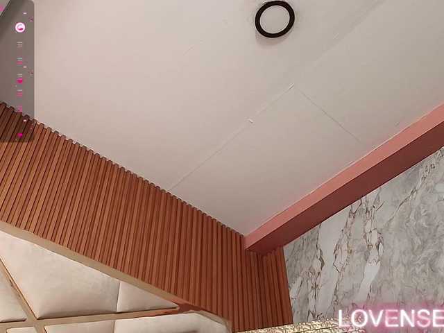 Live sex webcam photo for playfulcurvy #290796622