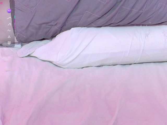 Live sex webcam photo for playfulcurvy #291235187