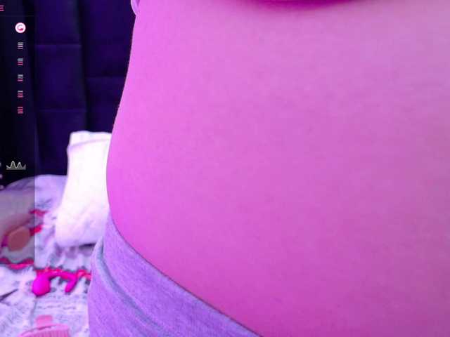 Live sex webcam photo for playfulcurvy #291498399