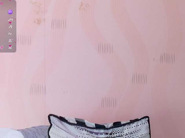 Live sex webcam photo for playfulcurvy #291780702