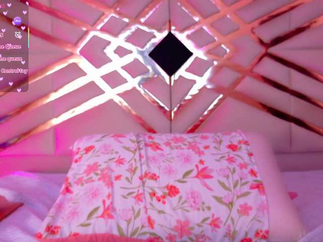 Live sex webcam photo for playfulcurvy #291990701