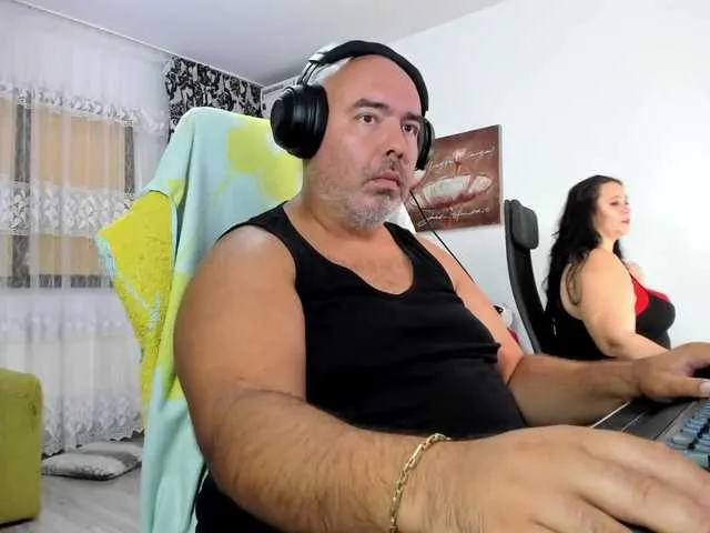 Live sex webcam photo for playfulteddys #274420583