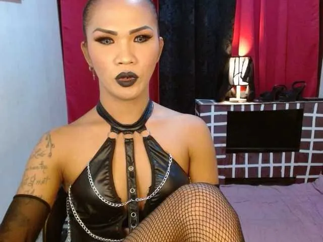 Live sex webcam photo for pocahontas691 #275815457
