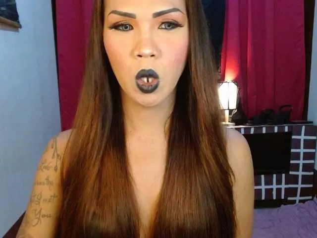Live sex webcam photo for pocahontas691 #275829033