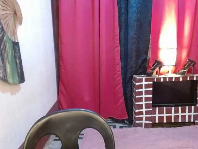 Live sex webcam photo for pocahontas691 #276165448