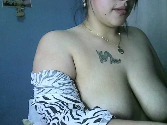 Live sex webcam photo for pocahontassex #276153733