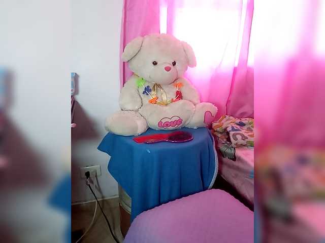 Live sex webcam photo for pocahontassex #291790717