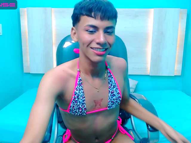 Live sex webcam photo for poisonfemmeboy #275568989