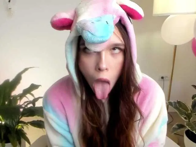 Live sex webcam photo for pokemeboy #290649713