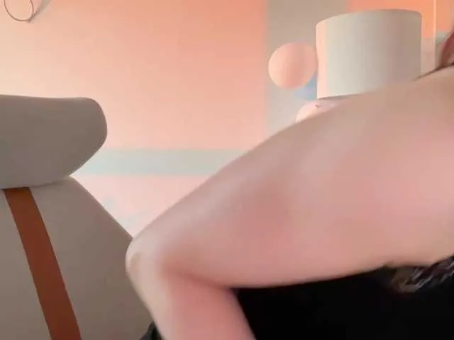 Live sex webcam photo for pokemeboy #293975768