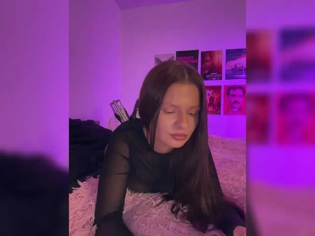 Live sex webcam photo for polyamur #290410147