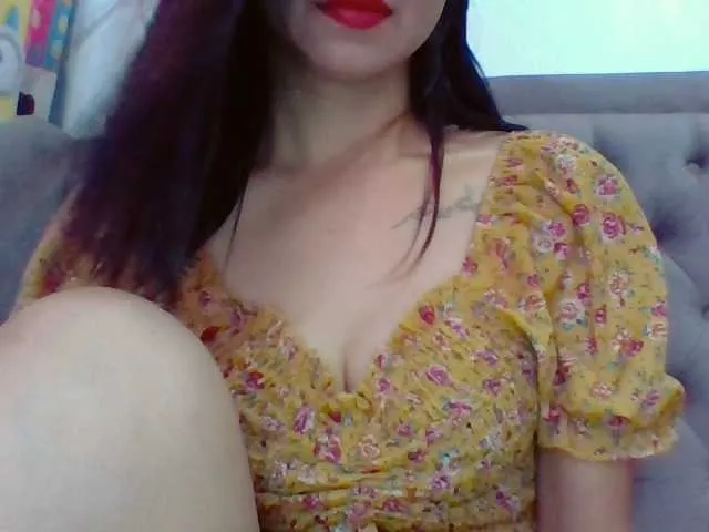 Live sex webcam photo for pornadrianna #273841110