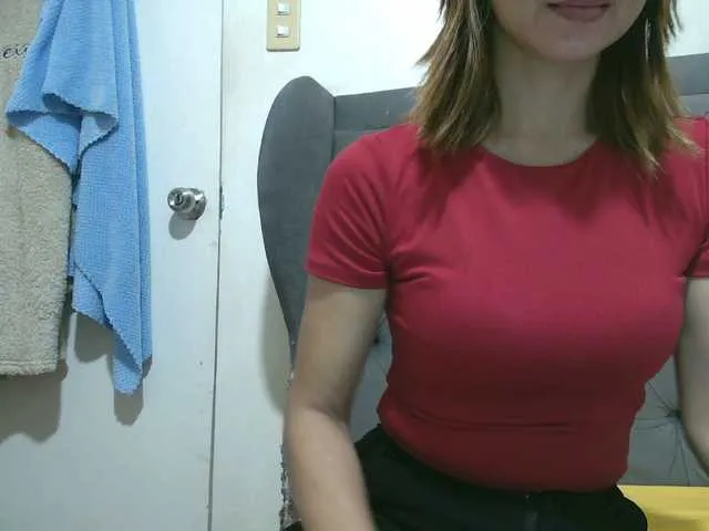 Live sex webcam photo for pornadrianna #291272237