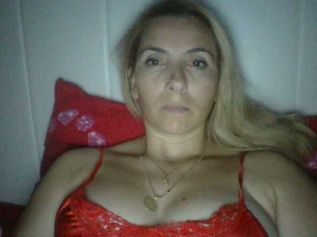 Live sex webcam photo for preatysexymil #274570367